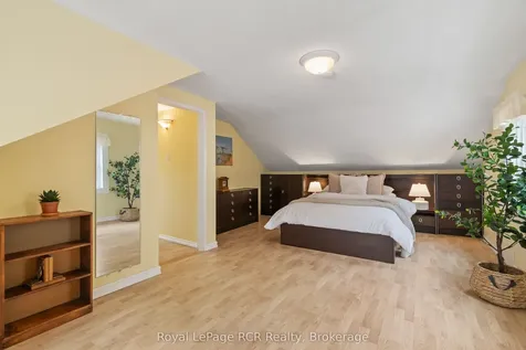 40 Grosvenor Street S Saugeen Shores ON N0H 2L0