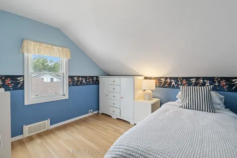 40 Grosvenor Street S Saugeen Shores ON N0H 2L0