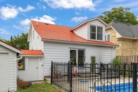 40 Grosvenor Street S Saugeen Shores ON N0H 2L0