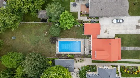 40 Grosvenor Street S Saugeen Shores ON N0H 2L0