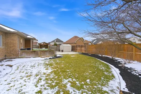 165 Colbeck Drive Welland ON L3C 7M1