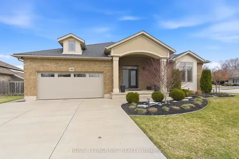 165 Colbeck Drive Welland ON L3C 7M1