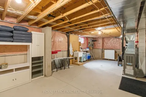 165 Colbeck Drive Welland ON L3C 7M1
