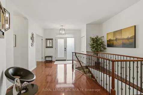 165 Colbeck Drive Welland ON L3C 7M1