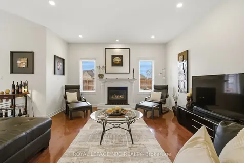165 Colbeck Drive Welland ON L3C 7M1