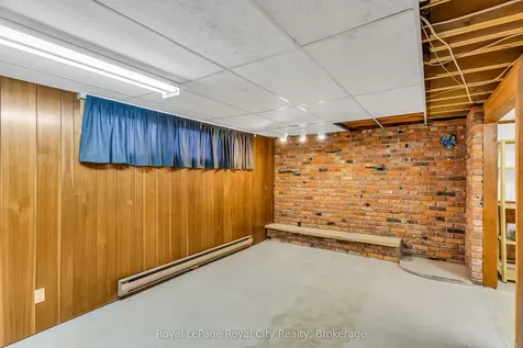 113 Fife Road Guelph ON N1H 6X9