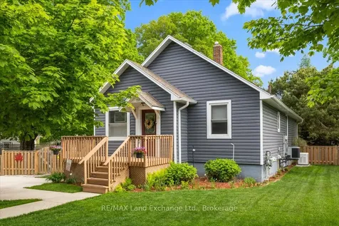 737 Green Street Saugeen Shores ON N0H 2C4