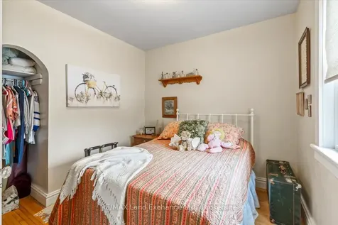 737 Green Street Saugeen Shores ON N0H 2C4