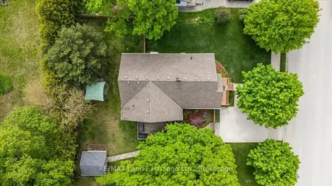 737 Green Street Saugeen Shores ON N0H 2C4