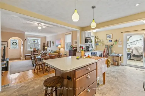 737 Green Street Saugeen Shores ON N0H 2C4