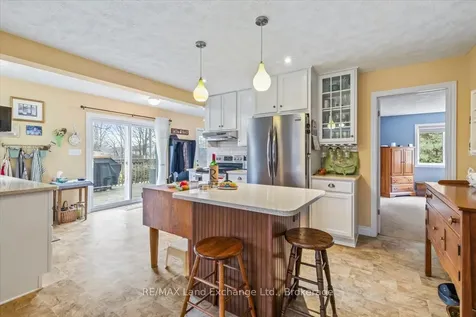 737 Green Street Saugeen Shores ON N0H 2C4