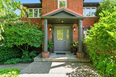 91 Abbey Close Hamilton ON L9G 4K9