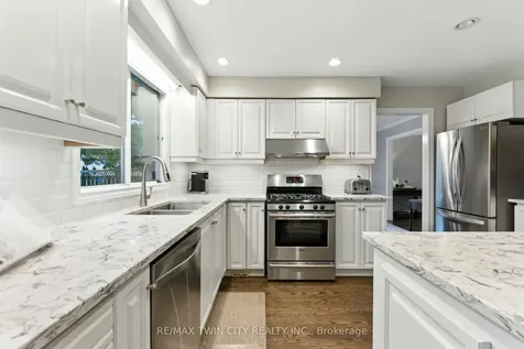 91 Abbey Close Hamilton ON L9G 4K9