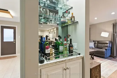 91 Abbey Close Hamilton ON L9G 4K9