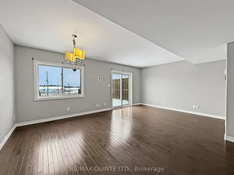 77 Mountain Ash Drive Belleville ON K8N 0E3
