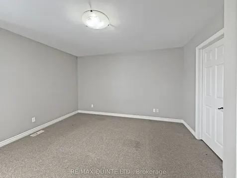 77 Mountain Ash Drive Belleville ON K8N 0E3