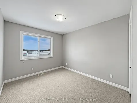 77 Mountain Ash Drive Belleville ON K8N 0E3