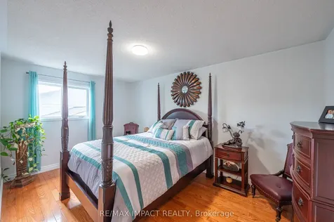 10 Cedartree Lane Kawartha Lakes ON K0M 1A0