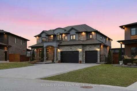 119 Willowbrook Drive Welland ON L3C 0G2