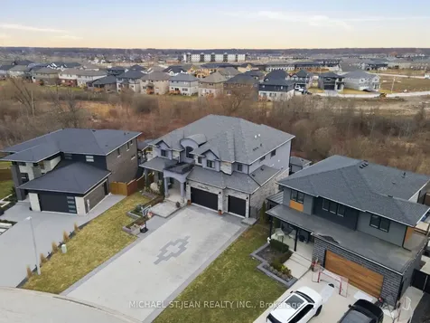 119 Willowbrook Drive Welland ON L3C 0G2