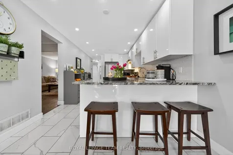 141 Acklam Terrace Kanata ON K2K 2J4