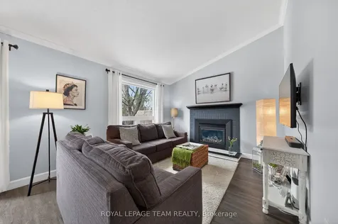 141 Acklam Terrace Kanata ON K2K 2J4