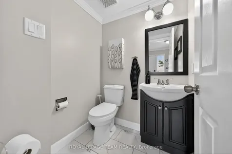 141 Acklam Terrace Kanata ON K2K 2J4