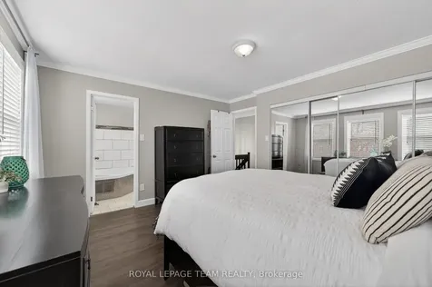 141 Acklam Terrace Kanata ON K2K 2J4