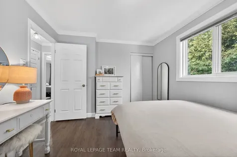 141 Acklam Terrace Kanata ON K2K 2J4