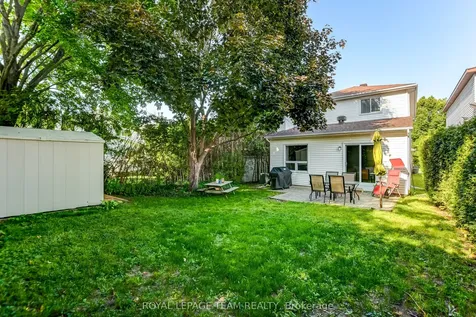 141 Acklam Terrace Kanata ON K2K 2J4
