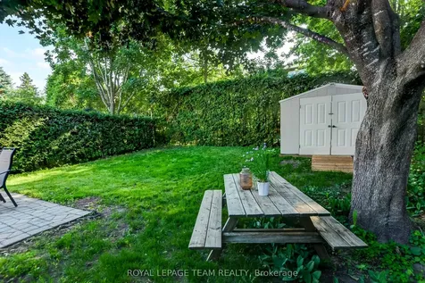 141 Acklam Terrace Kanata ON K2K 2J4