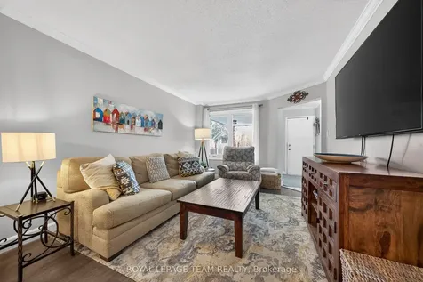 141 Acklam Terrace Kanata ON K2K 2J4