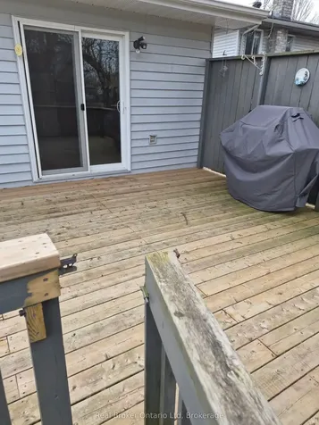 2022 7th Avenue E Owen Sound ON N4K 6R9