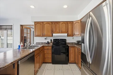 276 College Street W Belleville ON K8P 4X6