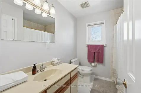 276 College Street W Belleville ON K8P 4X6