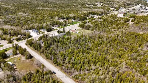 7382 Highway 6 N/a Northern Bruce Peninsula ON N0H 2R0