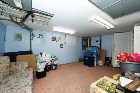 6408 Monroe Street Niagara Falls ON L2G 2G8