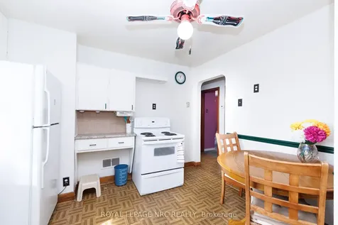6408 Monroe Street Niagara Falls ON L2G 2G8