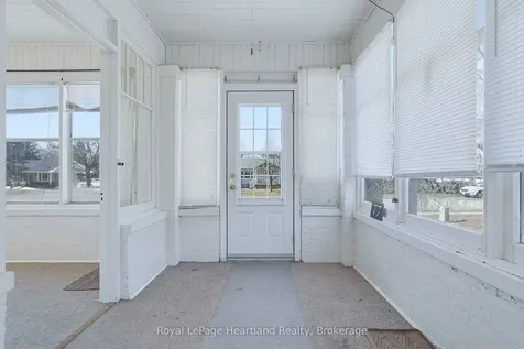 77 King Street S Minto ON N0G 1Z0