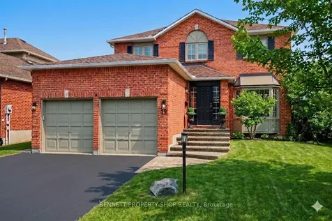 12 Sherk Crescent Kanata ON K2K 2L4