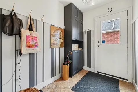 12 Sherk Crescent Kanata ON K2K 2L4