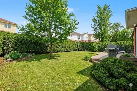 12 Sherk Crescent Kanata ON K2K 2L4