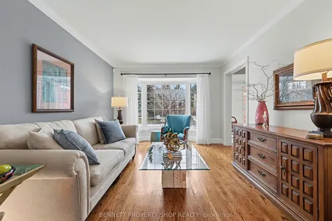 12 Sherk Crescent Kanata ON K2K 2L4