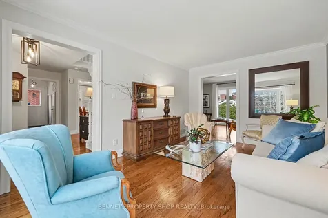 12 Sherk Crescent Kanata ON K2K 2L4