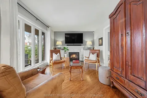 12 Sherk Crescent Kanata ON K2K 2L4