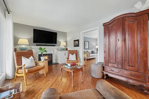 12 Sherk Crescent Kanata ON K2K 2L4