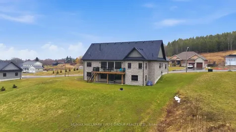8 Archibald Court Hamilton Township ON K0K 1C0