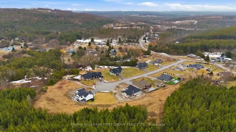 8 Archibald Court Hamilton Township ON K0K 1C0