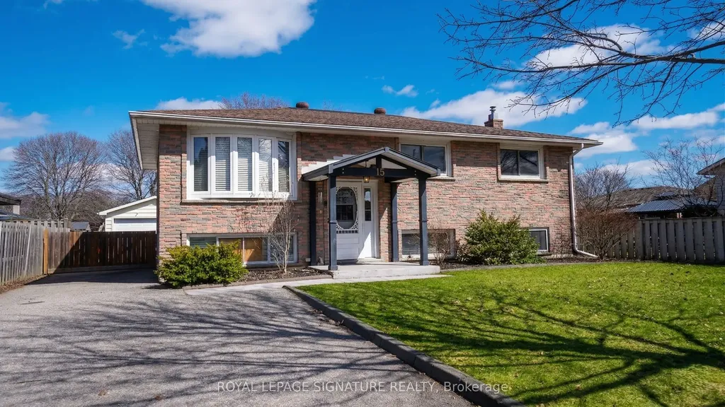 15 Douglas Avenue Norfolk ON N3Y 4Z1