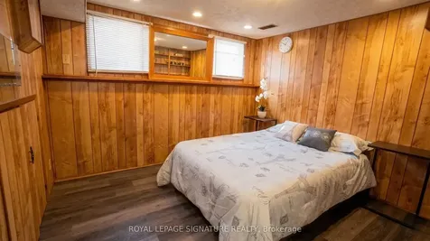15 Douglas Avenue Norfolk ON N3Y 4Z1